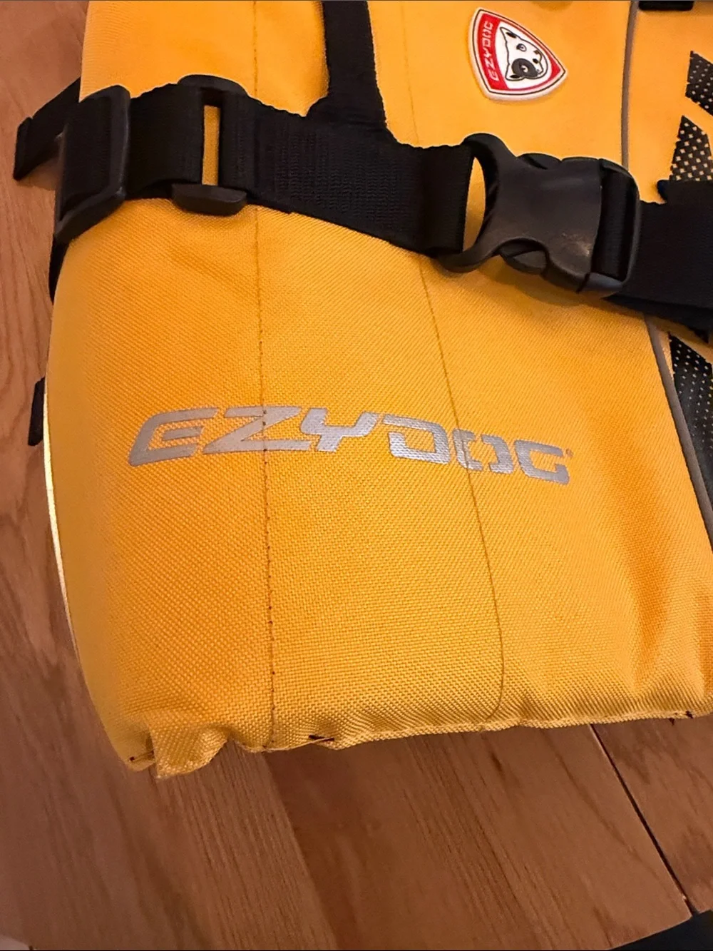 NWOT EZYDOG DFD™  (Dog Flotation Device) Life Jacket in Yellow color Larg